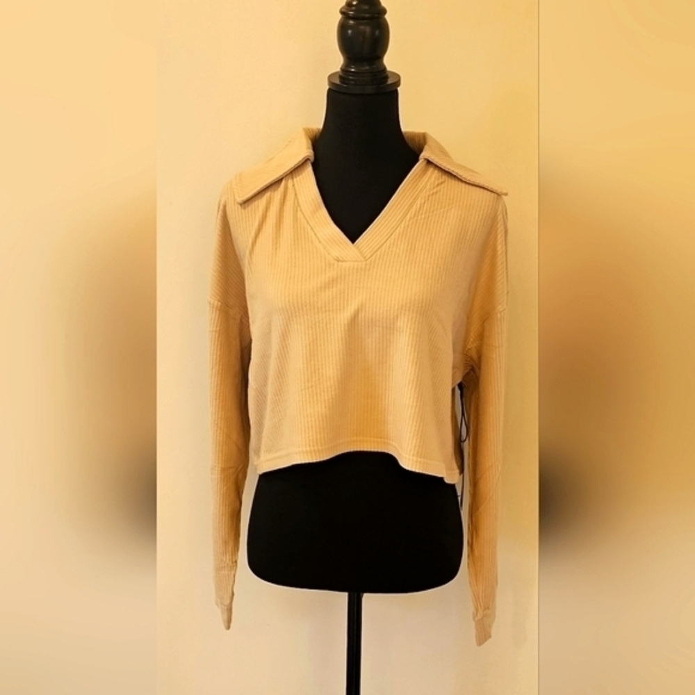Kimberly C Ribbed Knit Cropped Long Sleeve Top Size Small Beige